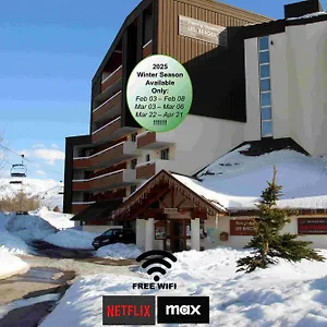 Superb View+swim Pool+smart Tv+netflix+projector Appartement